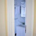 Delmar Apartment *