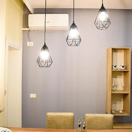 Delmar Apartment Golem (Tirana)