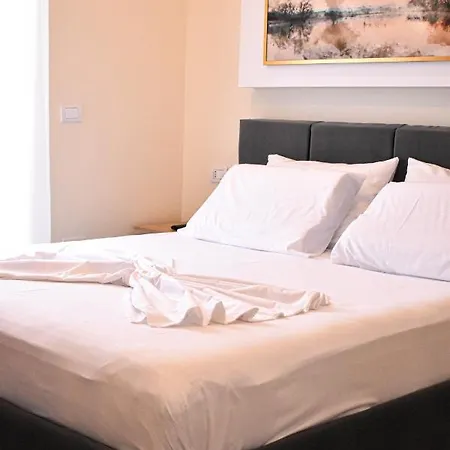 Apartament Delmar *