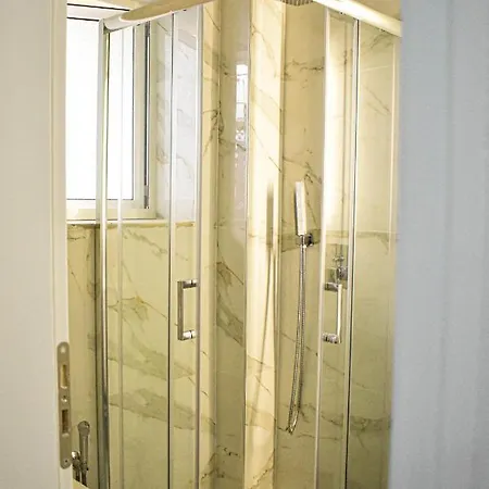 Delmar Apartment Golem (Tirana)