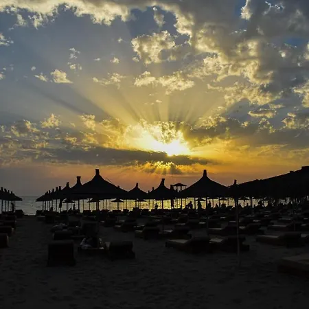 Delmar Golem (Tirana)