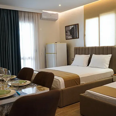 Delmar Apartment
