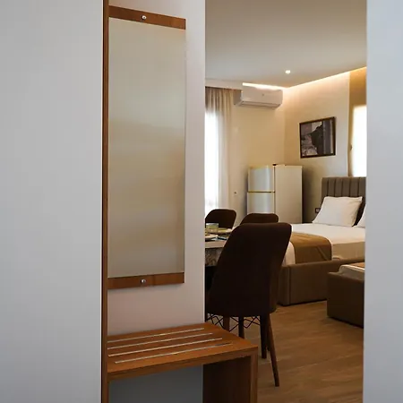 Delmar Apartment