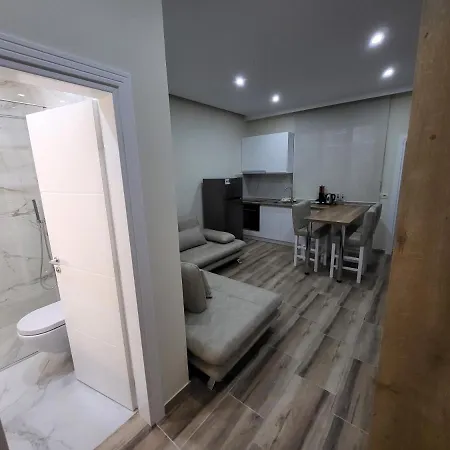 Delmar Golem (Tirana)