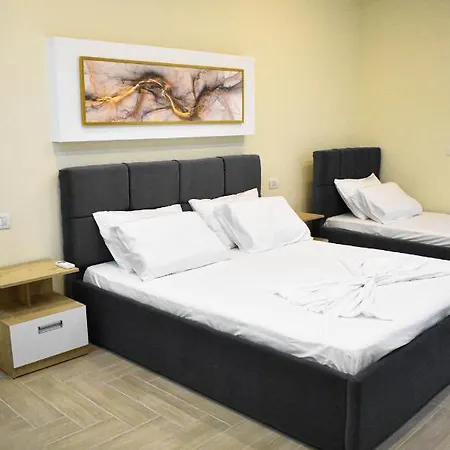 Delmar Golem (Tirana)