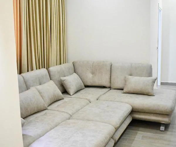 Lejlighed Delmar Golem (Tirana)